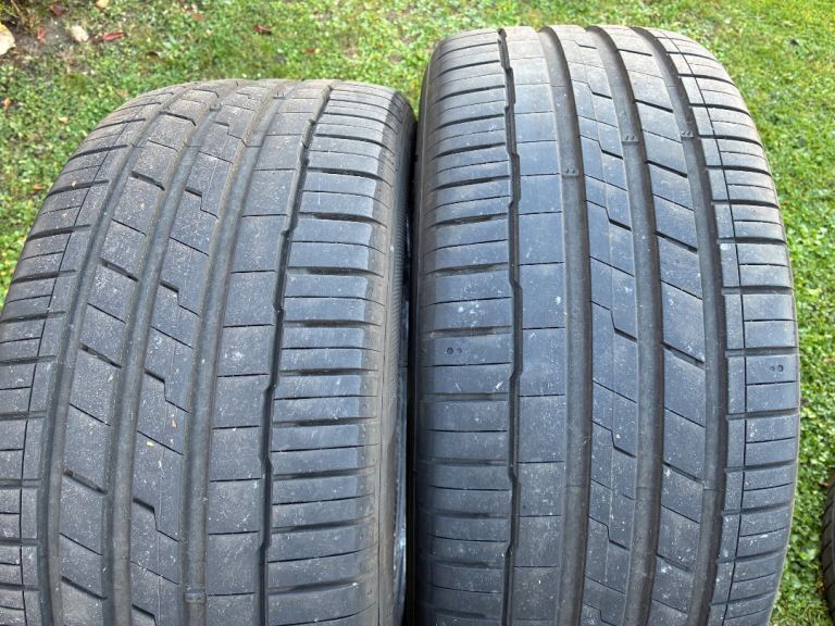 255/45zr20 Hankook tyres x2