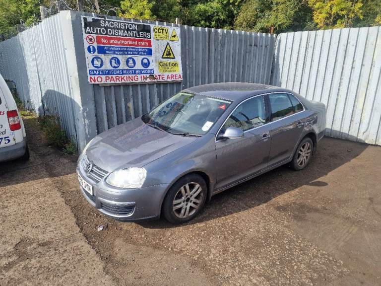 Breaking for spares vw jetta 1.9 tdi 2007