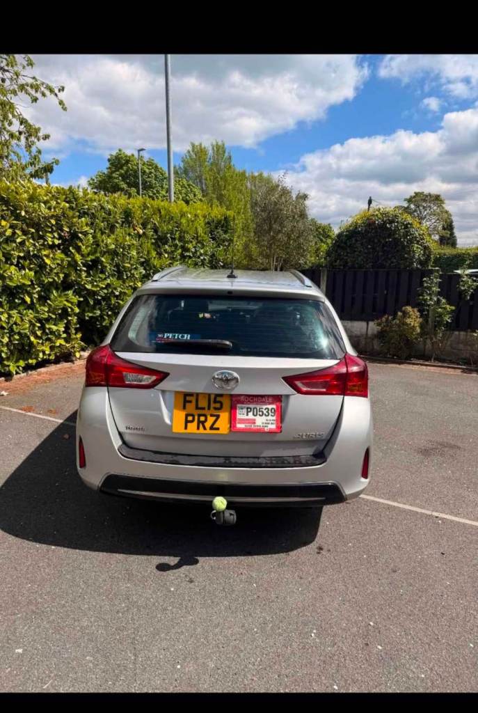 Toyota, AURIS, Estate, 2015, Manual, 1329 (cc), 5 doors rochdale plated taxi 