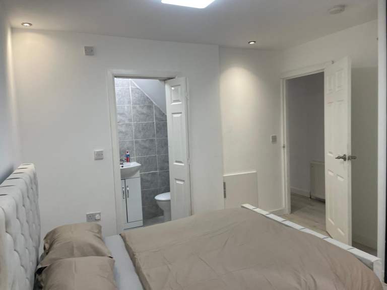 Cosy and Warm Room in a Shared Household