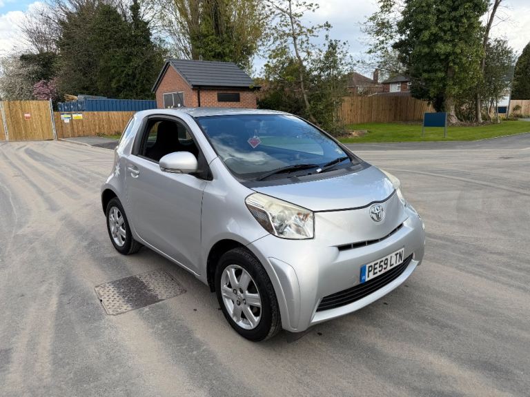 Toyota iQ 1.0 VVT-i 