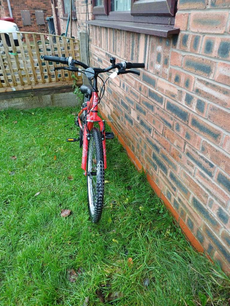 APOLLO VORTICE 18 SPEED MOUNTAIN BIKE VGC £50 NO OFFERS DARWEN BB3 0DU 