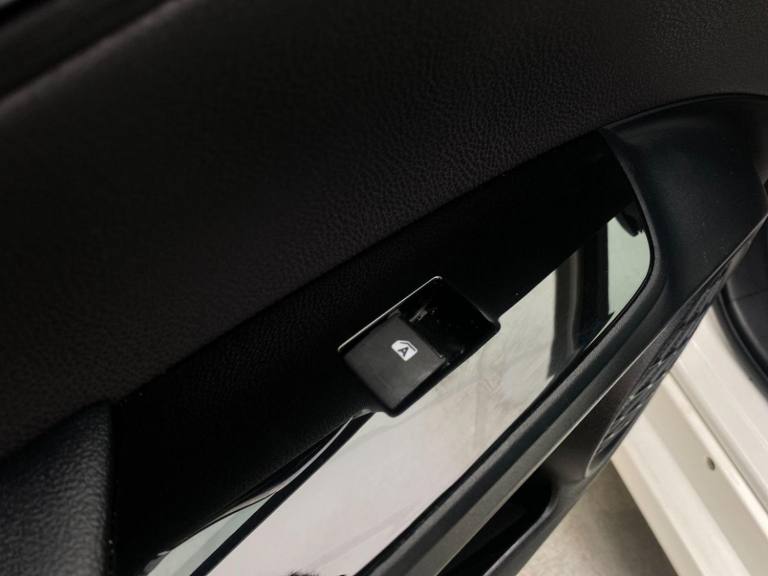 TOYOTA PRIUS 1.8 VVT-h Business Edition CVT Euro 6 (s/s) 5dr 2017