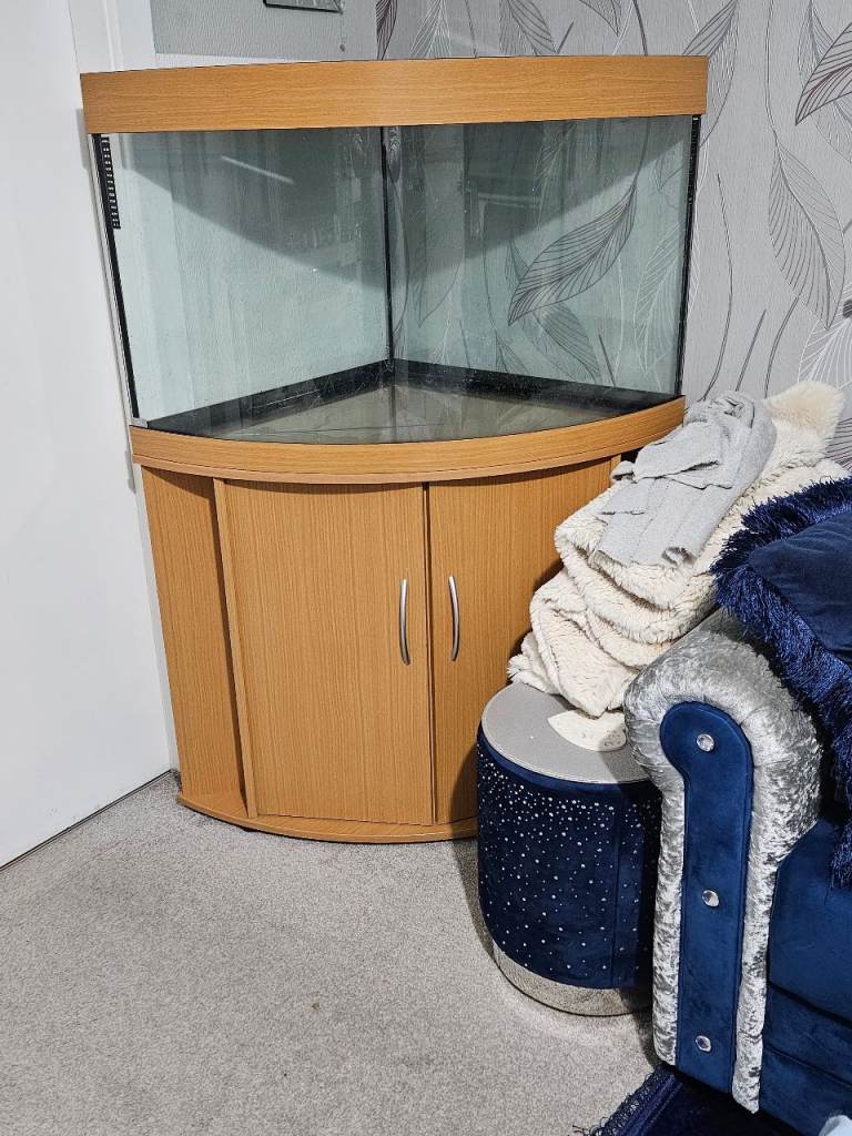 Juwel Trigon 190 Aquarium & Cabinet  – Good Condition