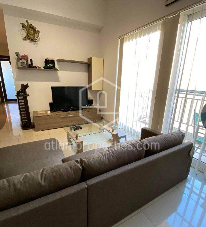 Rooms for rent in St Julian's Malta or short breaks to Malta