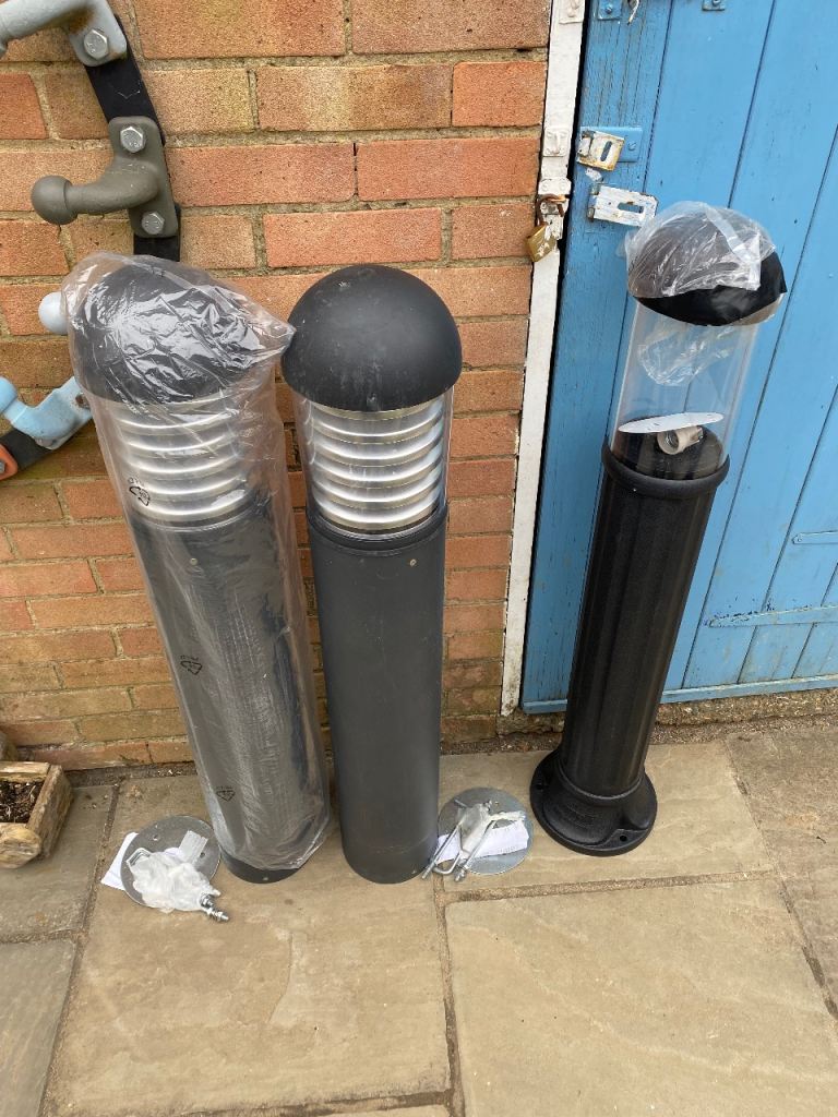 Bollard / pillar lighting 