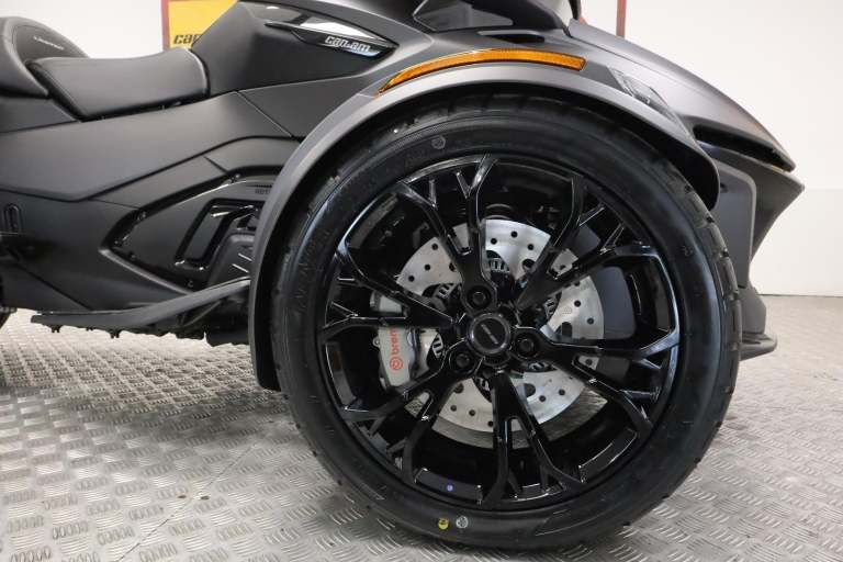 2025 Can-Am Spyder RT Limited Trike Carbon Black - IN STOCK NOW 