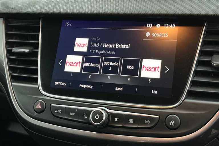 2019 Vauxhall Crossland X 1.2T ecoTec [110] Tech Line Nav 5dr [6 Spd] [S/S] HATCHBACK PETROL Manual