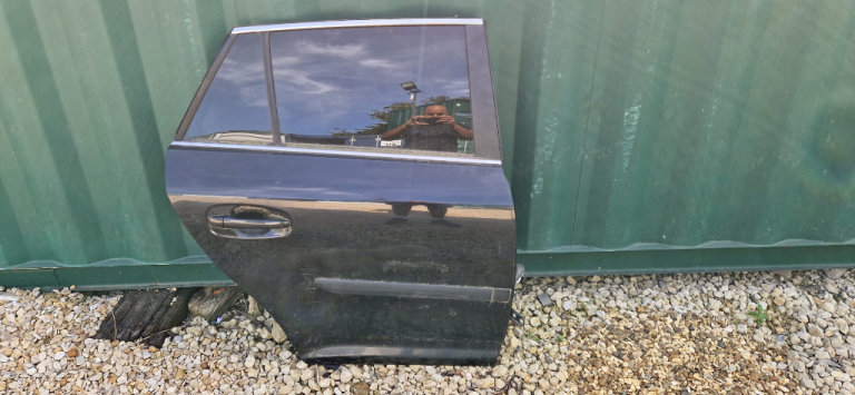 Toyota Avensis 09-15 MK3 T27 O/S/R Right Rear Driver Side Black Door Estate