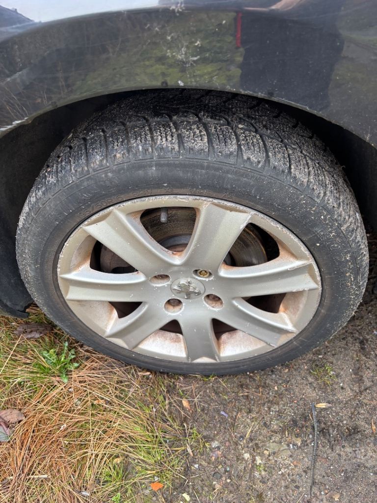 Peugeot alloys and tyres