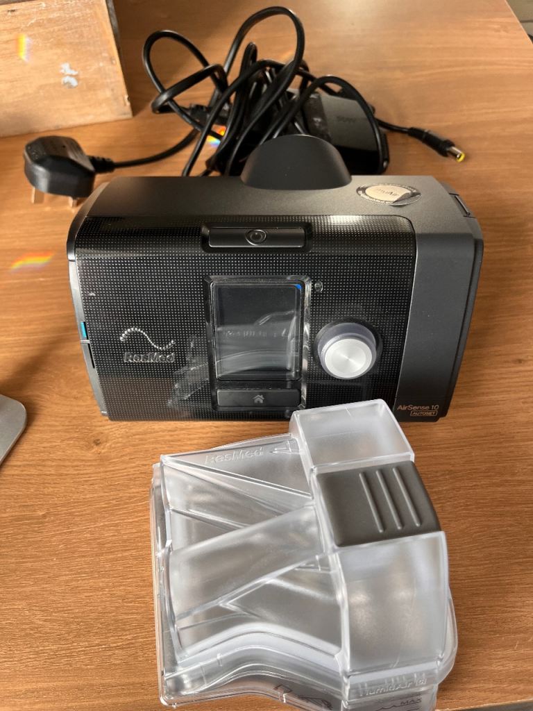 CPAP ResMed 10 air sense machine and accessories 