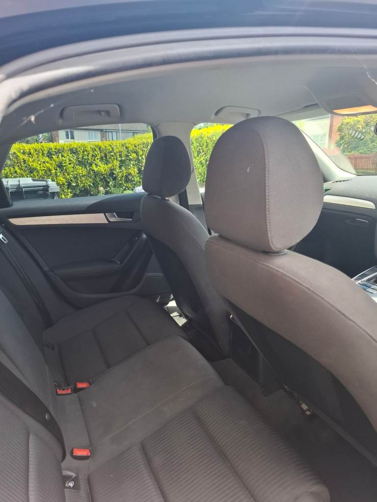 Audi, A4, Saloon, 2012, Manual, 1968 (cc), 4 doors