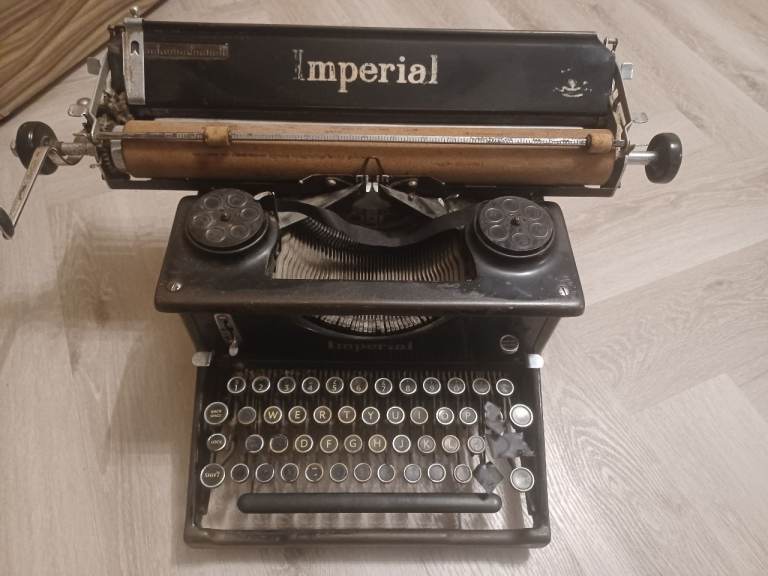 Inperial 50 1940's Typewriter