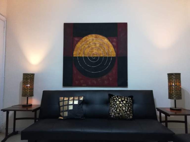 2 bed modern flat available from 1st april £1350