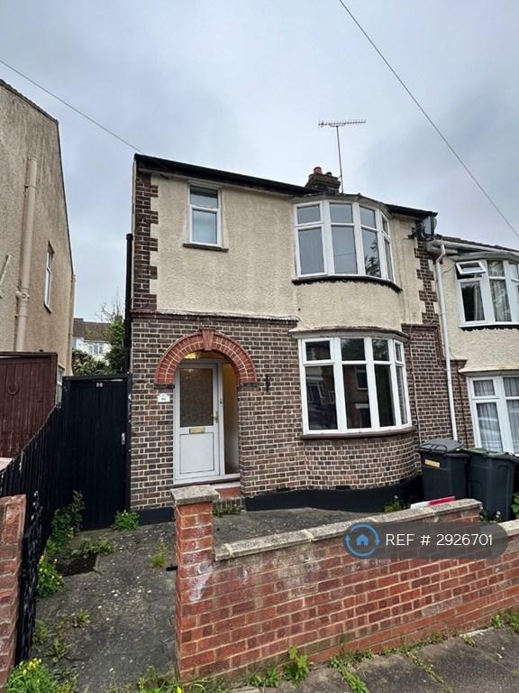 3 bedroom house in Colin Road, Luton, LU2 (3 bed) (#2926701)