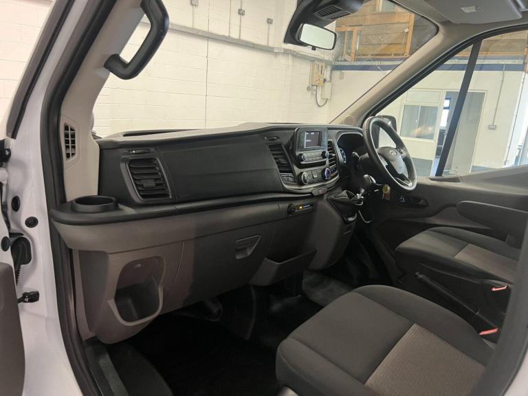 2022 Ford Transit 2.0 EcoBlue 130ps H3 17 Seater Leader MINIBUS DIESEL Manual