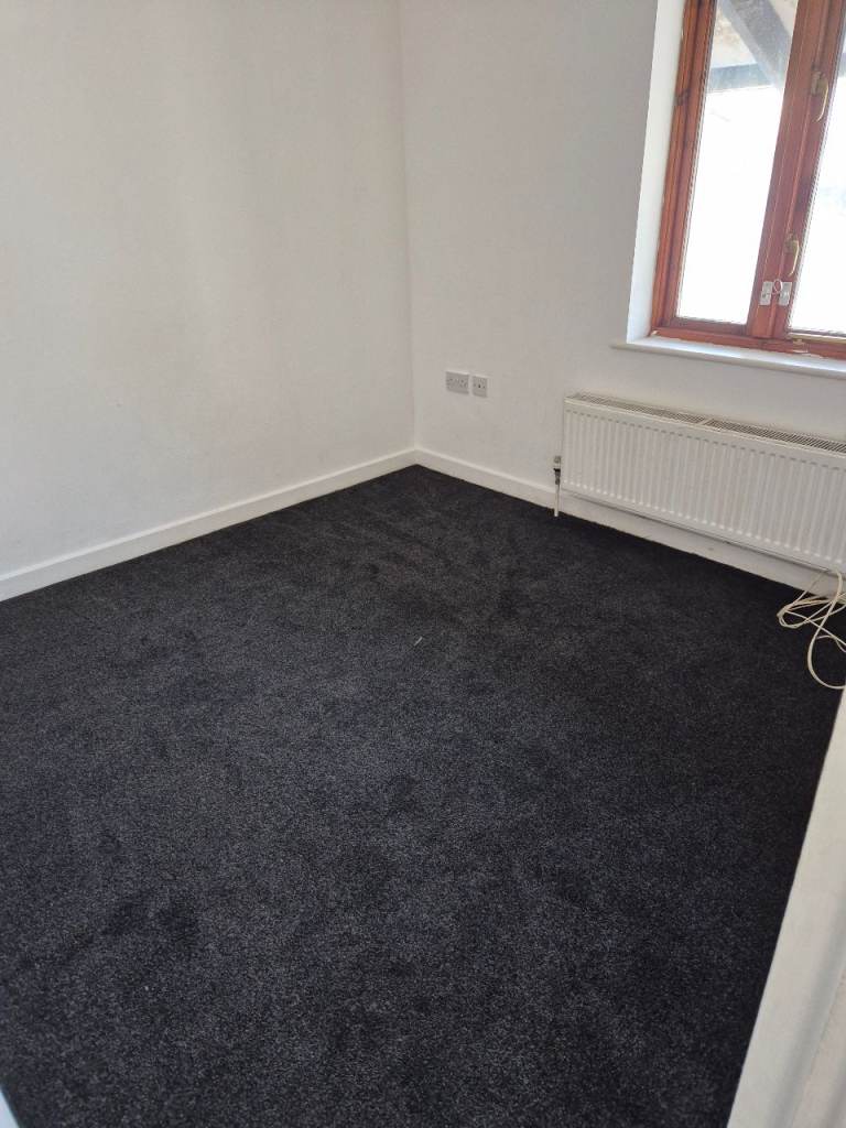 Room to rent in shared house