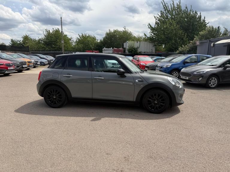 MINI Hatch 1.5 Cooper Euro 6 (s/s) 5dr Petrol Manual