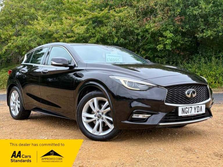 Infiniti Q30 PREMIUM TECH D
