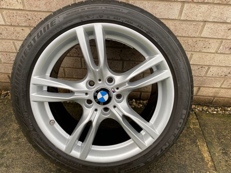 BMW 400M Rear alloy wheel, tyre and TPMS qty 1