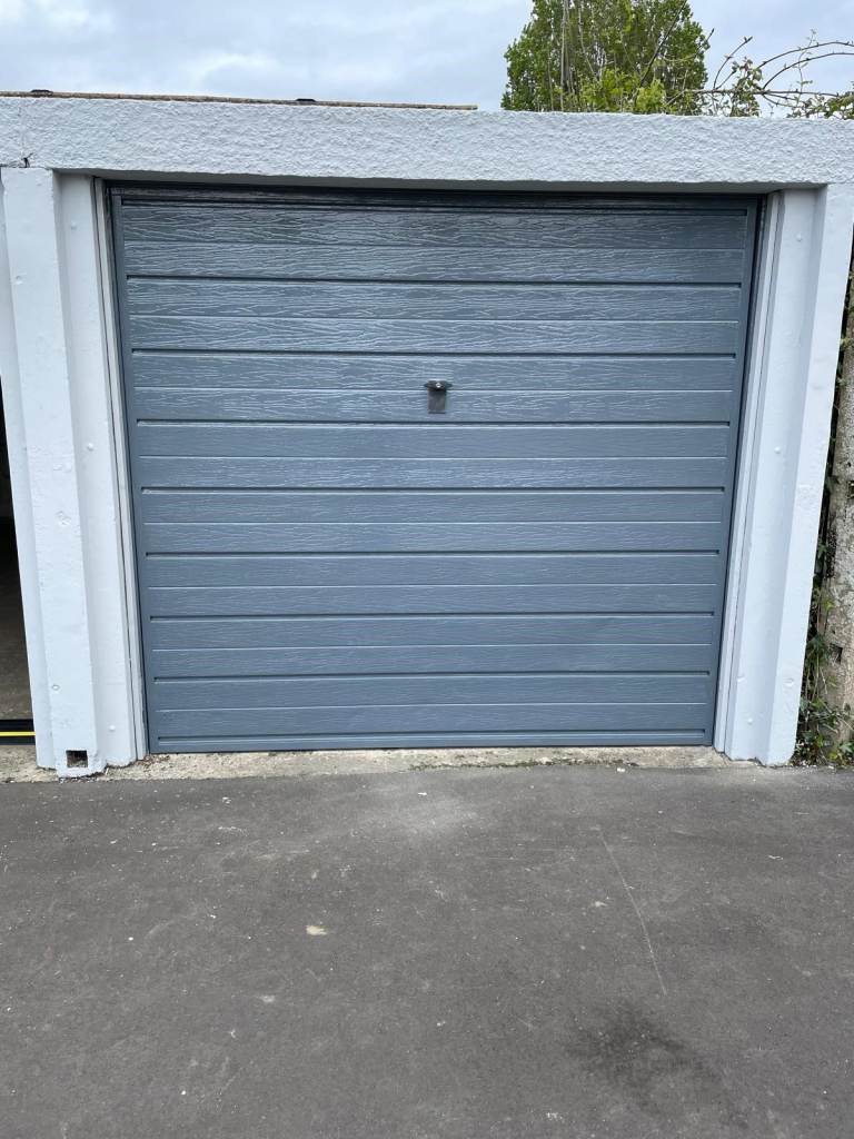 GARARGE AVAILABLE TO RENT FOR STORAGE OR VEHICLE: Paddock Wood, Tunbridge Wells, Kent, TN12 6EQ