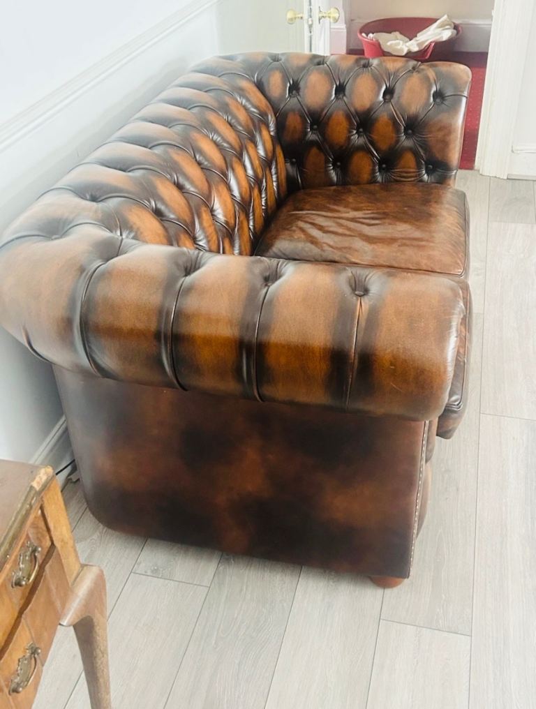 Chocolate Brown Leather Chesterfield Sofa - 2-Seater, 'As Good As New'