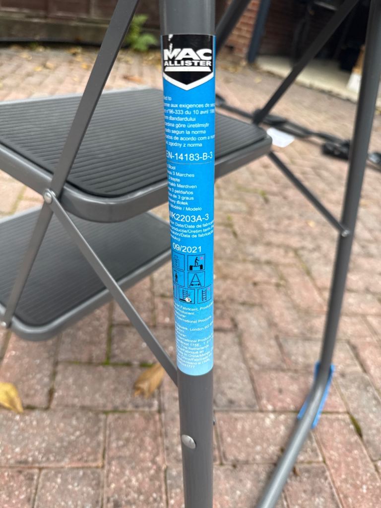 Sturdy 3-Step Ladder with Handrail – Good Condition | in Hythe ...