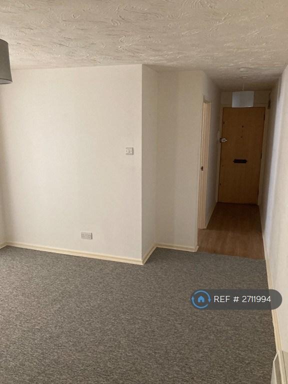 1 bedroom flat in Burgoyne Court, Potton, Sandy, SG19 (1 bed) (#2711994)