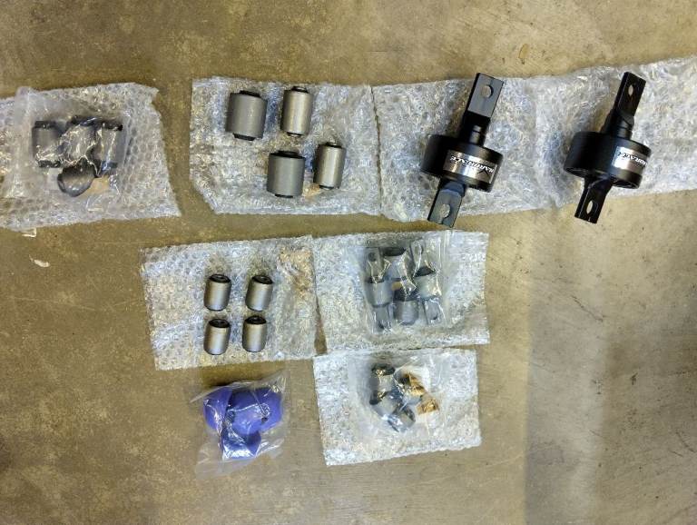 Hardrace Full Hardened Rubber Bushes Kit For HONDA CRX EF6/EF7 (one set left)