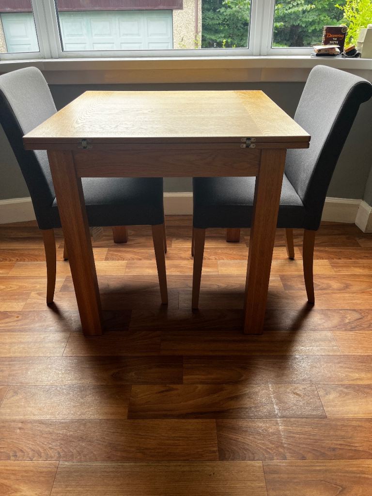 M&S HOME Stockholm Extending Dining Table & 2 Chairs – Good Condition