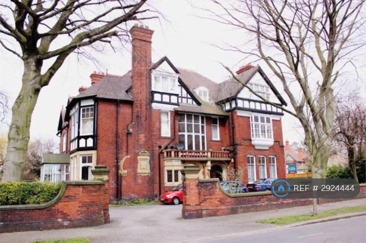 2 bedroom flat in Blenheim Road, Wakefield, WF1 (2 bed) (#2924444)