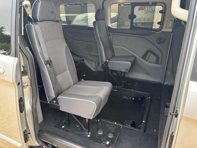 FORD TOURNEO CUSTOM 2.0 WAV WHEELCHAIR ACCESSIBLE VEHICLE 2019
