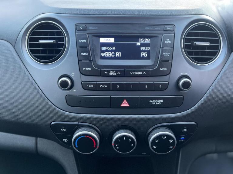 2018 Hyundai i10 1.0 SE Euro 6 5dr HATCHBACK Petrol Manual