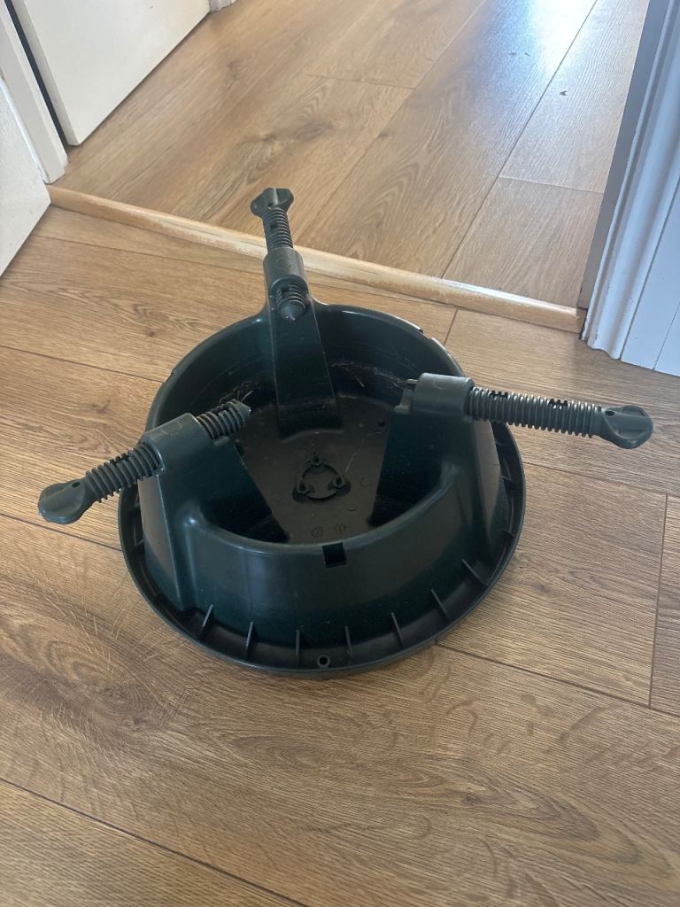  Christmas tree stand 