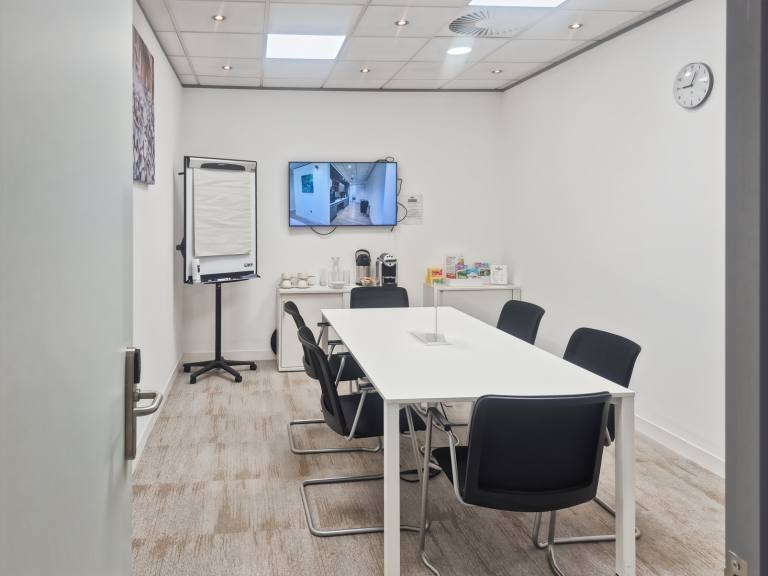 London - EN3 7GD \ Flexible Office Space for Up to 10 Workstations