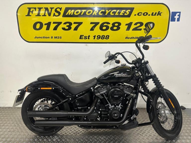 2019 HARLEY-DAVIDSON SOFTAIL FXBB STREET BOB
