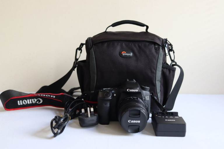 Canon EOS 70D 20.2MP Digital SLR Camera Black with 18-55mm Lens