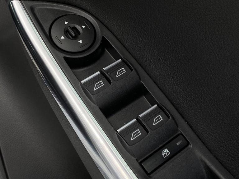 2015 Ford Focus 2.0T EcoBoost ST-2 5dr HATCHBACK PETROL Manual