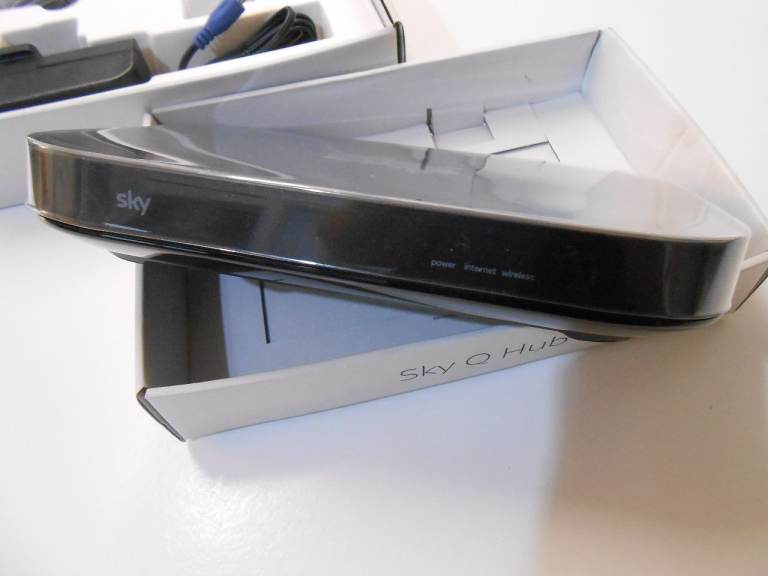 Sky Wifi Hub / Wifi Router / Wireless Router - New and Unused