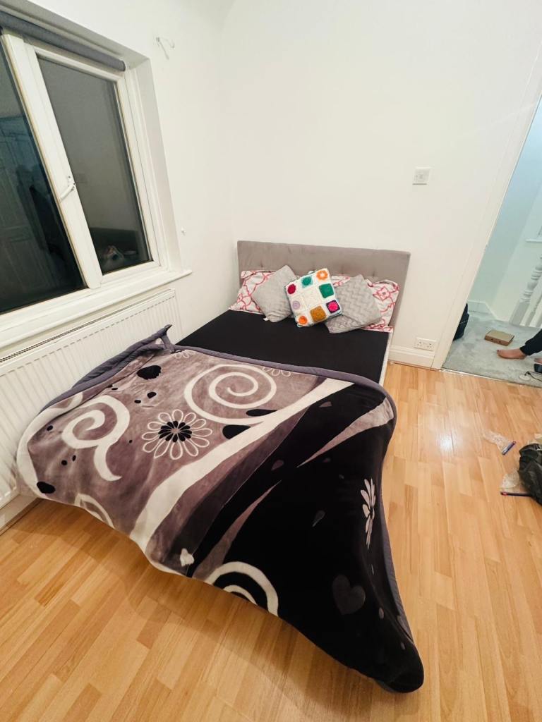 Rooms available in feltham