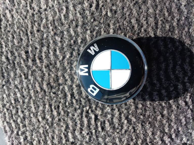 New BMW logo 