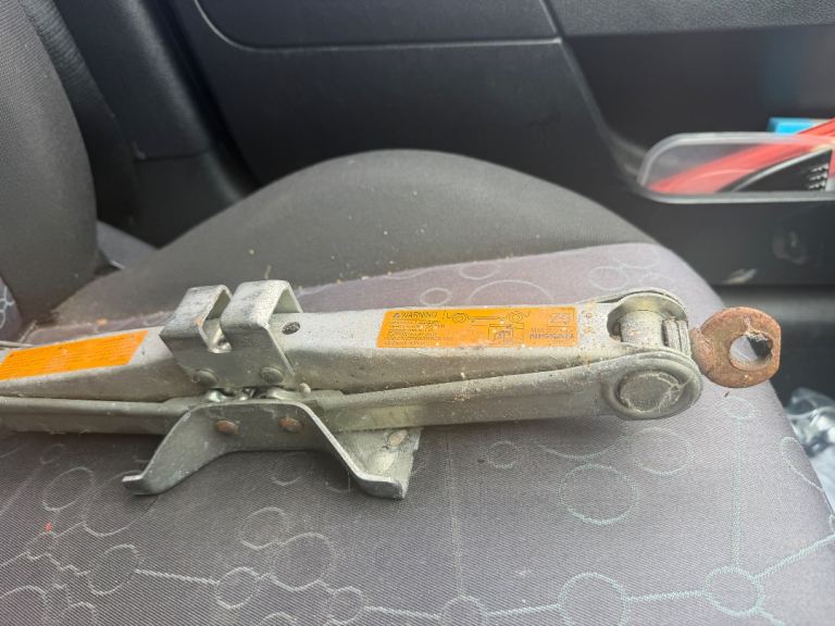 Old skool car jack 