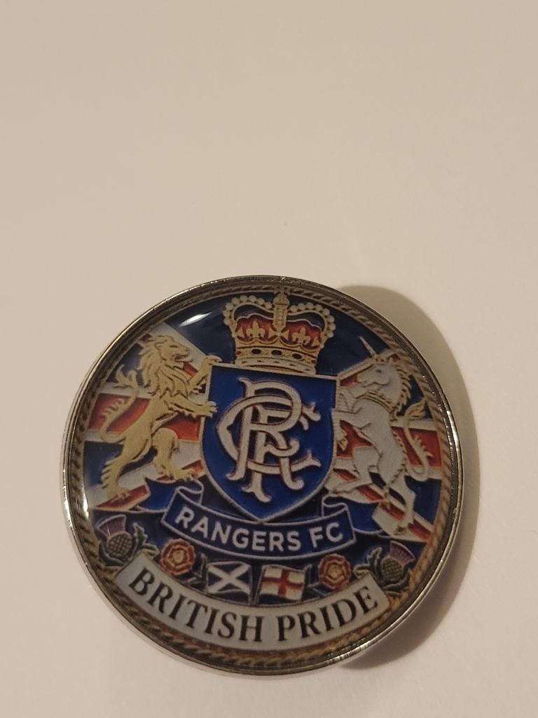 Glasgow Rangers Football Club Metal Pin Badge Brooch 