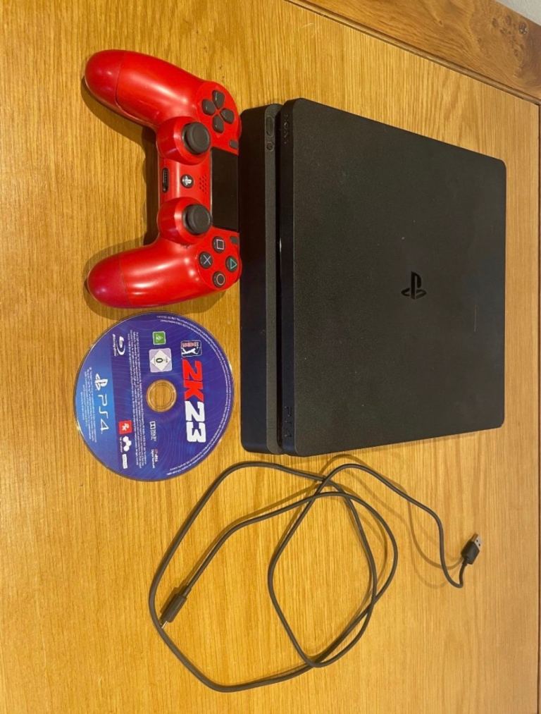 PS4 Slim Black Console (500gb)with Red Controller + PGA Tour 2K23