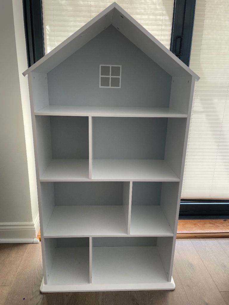 GLTC townhouse bookcase