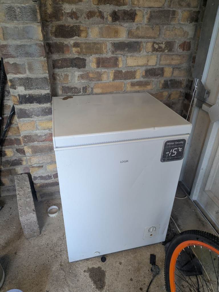 Logik chest freezer