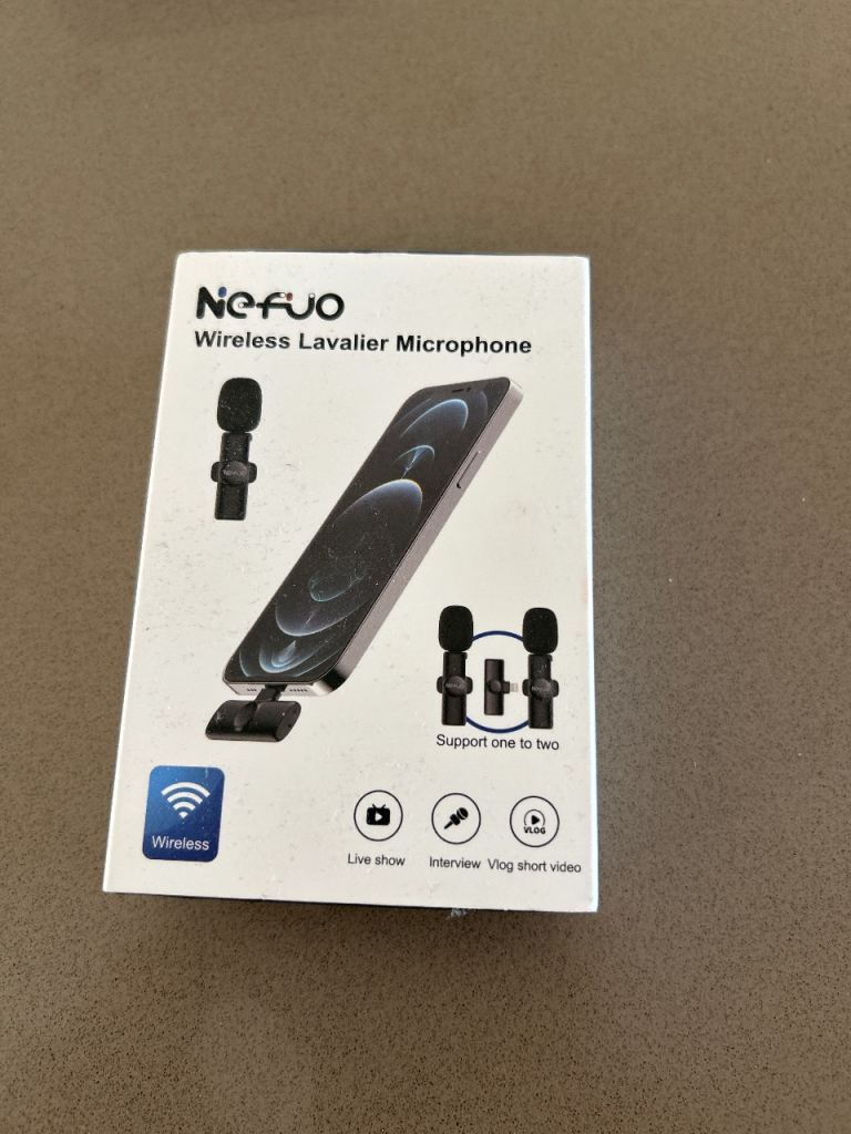 NeFUO Wireless Lavalier Microphone - New in Box