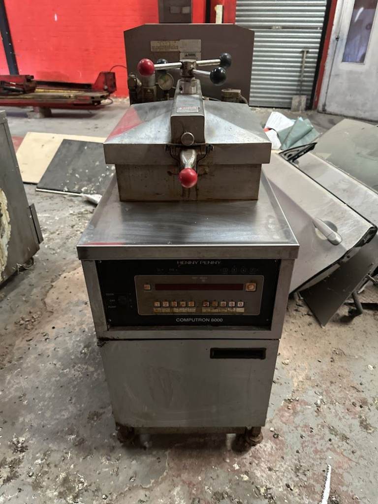 Henny Penny Computron 8000 Natural Gas Pressure Fryer – Chicken Shop Equipment