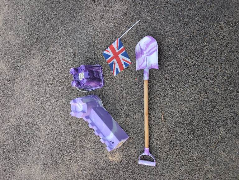 Kids Purple Sand Play Set with Spade and Bucket – As Good As New