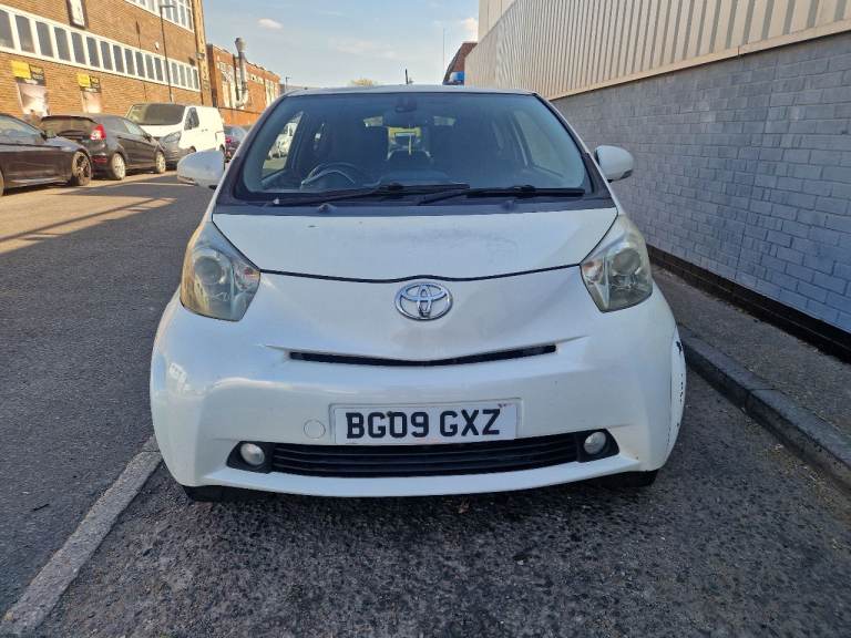 Toyota, IQ, Hatchback, 2009, Other, 998 (cc), 3 doors